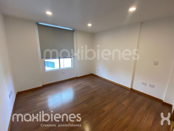 Apartamento de 4 alcobas en arriendo en Los Naranjos, Medellín, 140 m² · foto 9 de 13