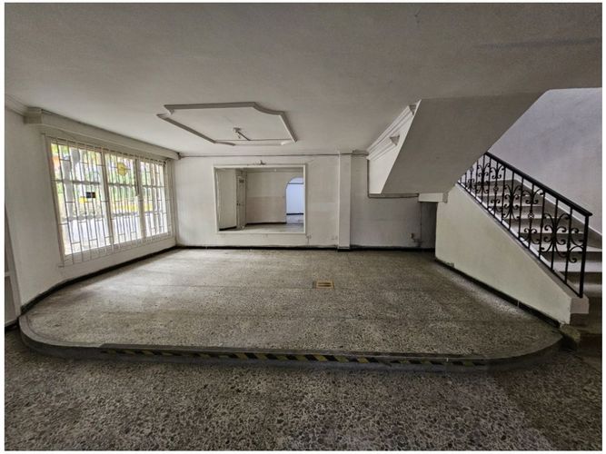 Local en arriendo en Conquistadores, Medellín, 350 m² · foto 3 de 10