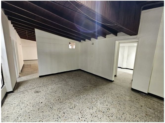 Local en arriendo en Conquistadores, Medellín, 350 m² · foto 5 de 10