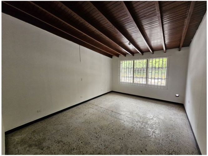Local en arriendo en Conquistadores, Medellín, 350 m² · foto 6 de 10