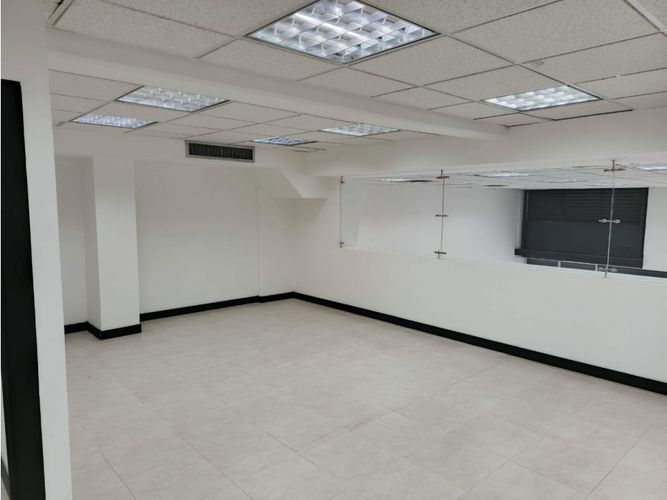 Local en arriendo en Shellmar, Medellín, 316 m² · foto 5 de 8