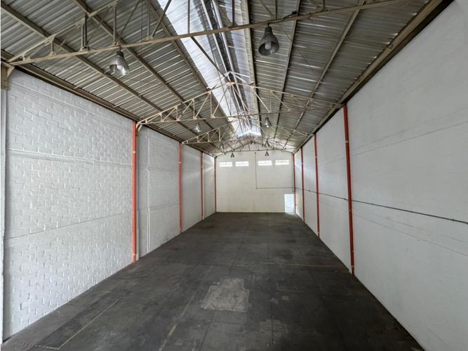 Bodega en arriendo en San Agustin Industrial, Sabaneta, 673 m² · foto 8 de 14