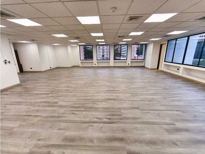 Oficina en arriendo en Patio Bonito, Medellín, 125 m² · foto 7 de 18