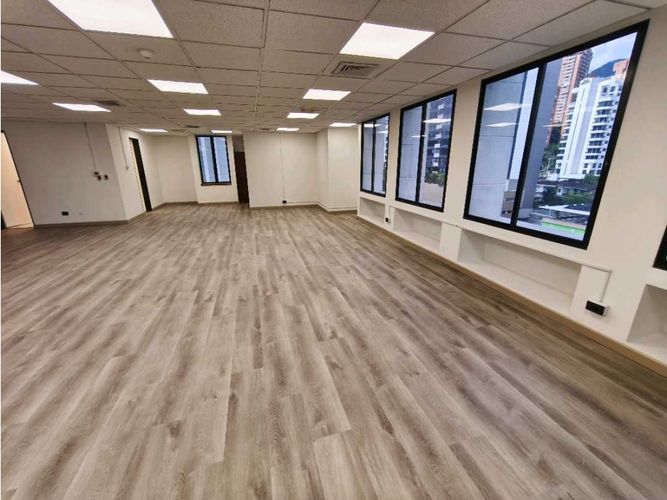 Oficina en arriendo en Patio Bonito, Medellín, 125 m² · foto 10 de 18
