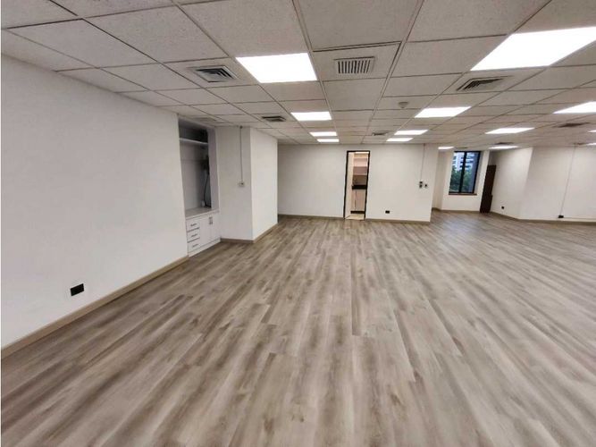 Oficina en arriendo en Patio Bonito, Medellín, 125 m² · foto 11 de 18