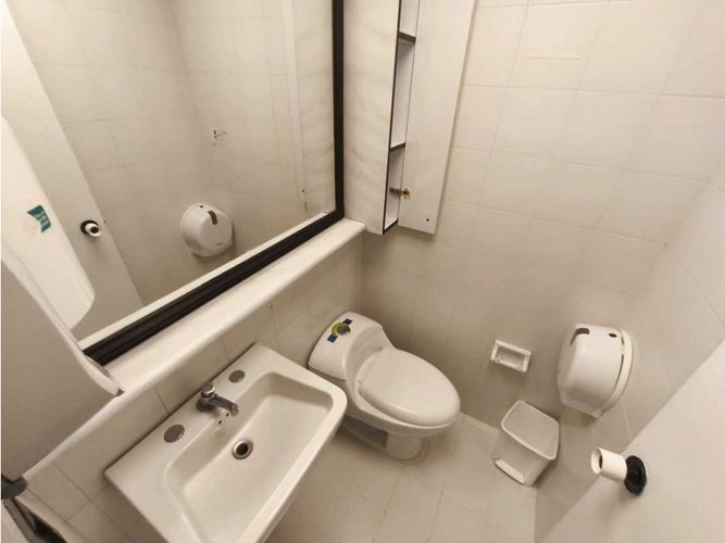 Oficina en arriendo en Patio Bonito, Medellín, 125 m² · foto 16 de 18