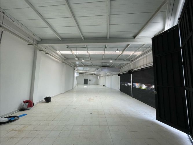 Local en arriendo en San Gabriel, Medellín, 285 m² · foto 4 de 10
