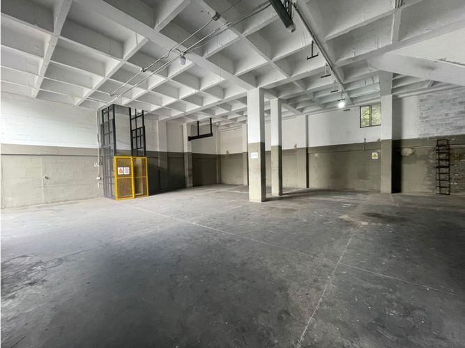 Bodega en arriendo en Pan De Azucar, Sabaneta, 681 m² · foto 7 de 15