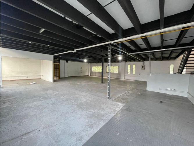 Bodega en arriendo en Pan De Azucar, Sabaneta, 681 m² · foto 11 de 15