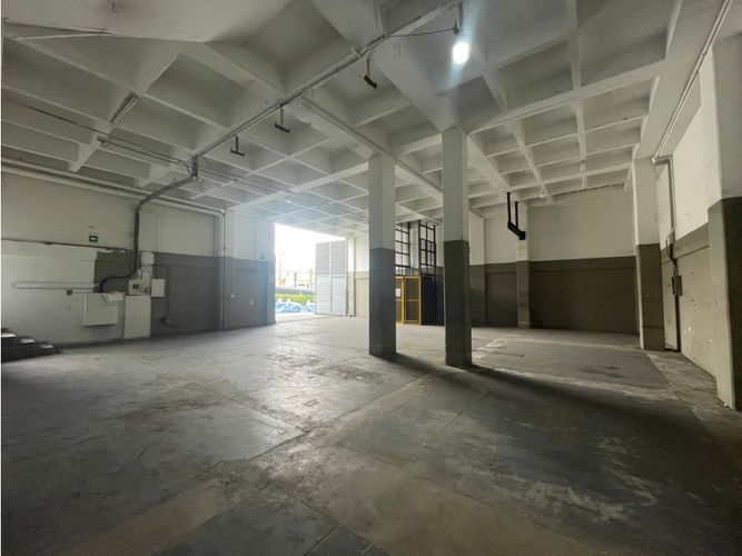 Bodega en arriendo en Pan De Azucar, Sabaneta, 681 m² · foto 12 de 15