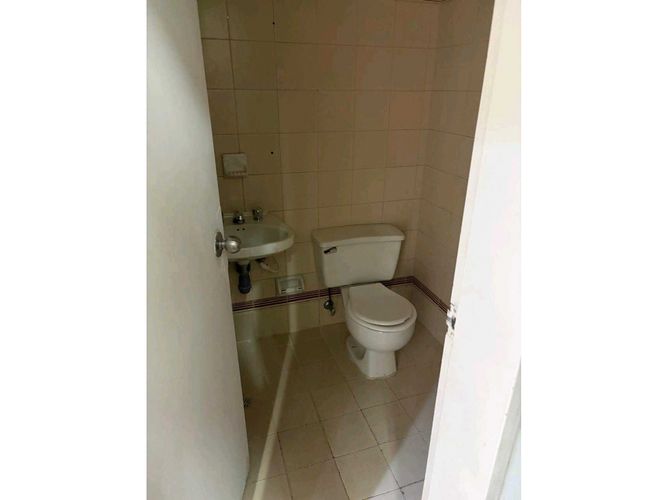 Local en arriendo en San Diego, Medellín, 54 m² · foto 7 de 8