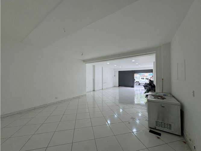 Bodega en arriendo en Perpetuo Socorro, Medellín, 90 m² · foto 12 de 15