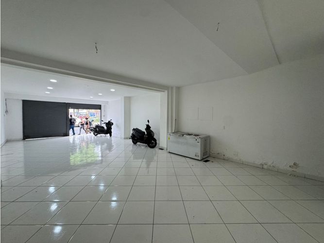 Bodega en arriendo en Perpetuo Socorro, Medellín, 90 m² · foto 14 de 15