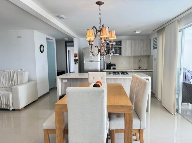 Apartamento de 2 alcobas en venta en Camparola, Itagüí, 88 m² · foto 4 de 13