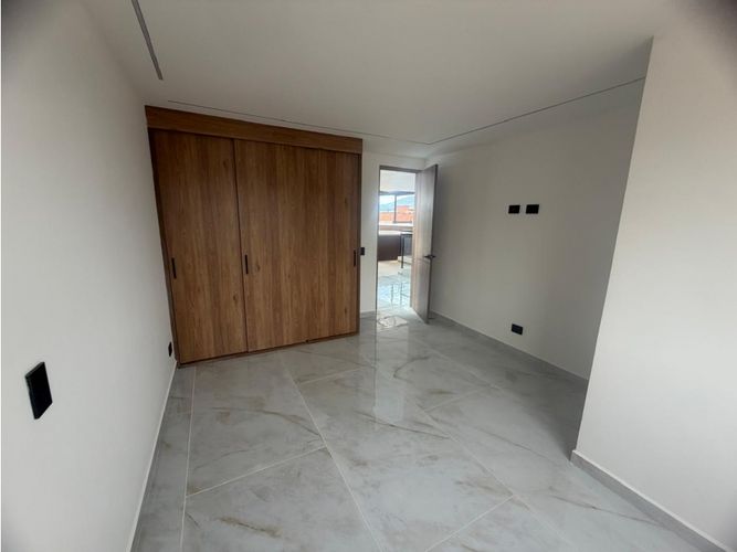 Apartamento de 4 alcobas en venta en La América, Medellín, 149 m² · foto 14 de 21