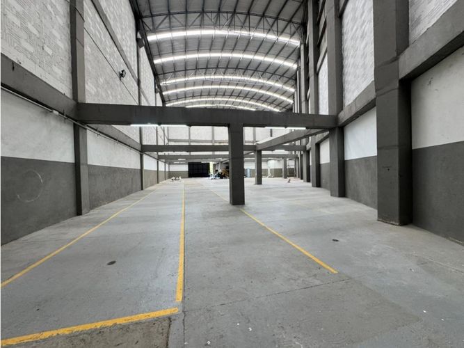 Bodega en arriendo en La Tablaza, La Estrella, 2533 m² · foto 10 de 20