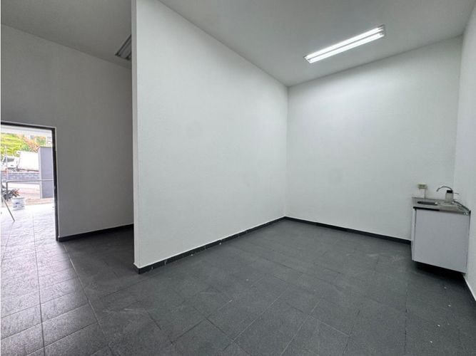 Bodega en arriendo en La Tablaza, La Estrella, 2533 m² · foto 12 de 20