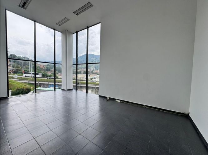 Bodega en arriendo en La Tablaza, La Estrella, 2533 m² · foto 15 de 20