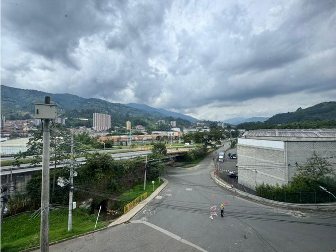 Bodega en arriendo en La Tablaza, La Estrella, 2533 m² · foto 16 de 20