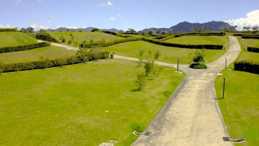 Lote en venta en Llano Grande, Rionegro, 2565 m² · foto 3 de 10