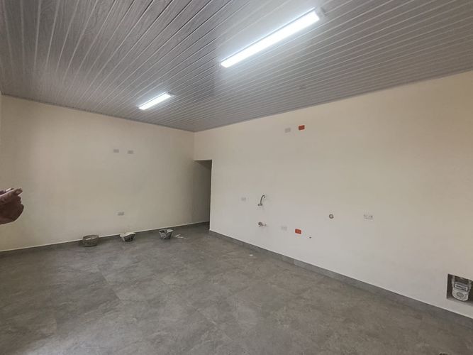 Local en arriendo en Sagrado Corazon, Girón, 40 m² · foto 3 de 6