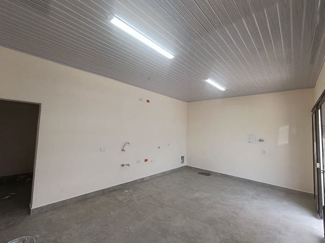 Local en arriendo en Sagrado Corazon, Girón, 40 m² · foto 5 de 6