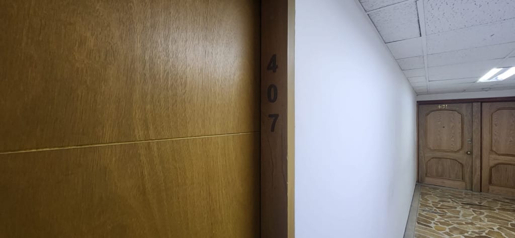Oficina en arriendo en Villa Carlota, Medellín, 43 m² · foto 3 de 12