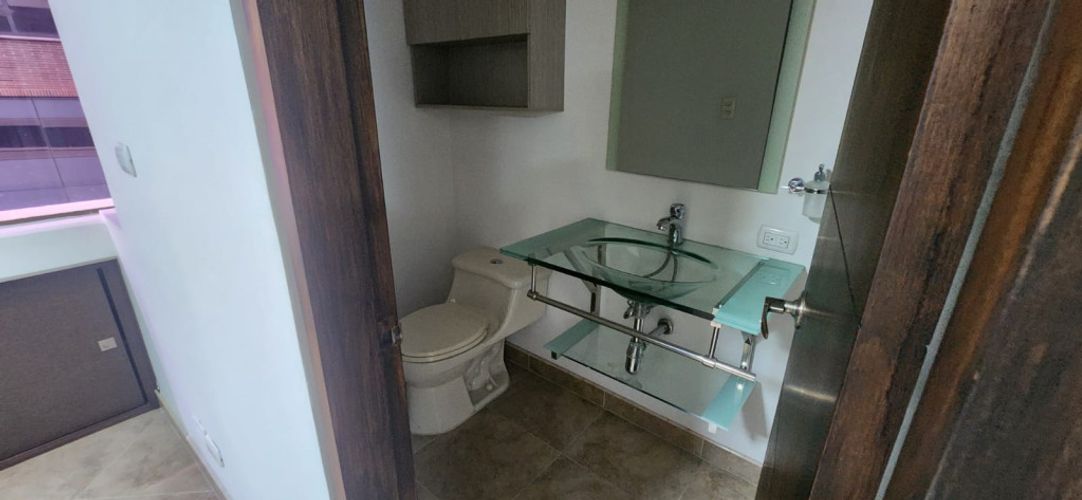 Oficina en arriendo en Villa Carlota, Medellín, 43 m² · foto 9 de 12