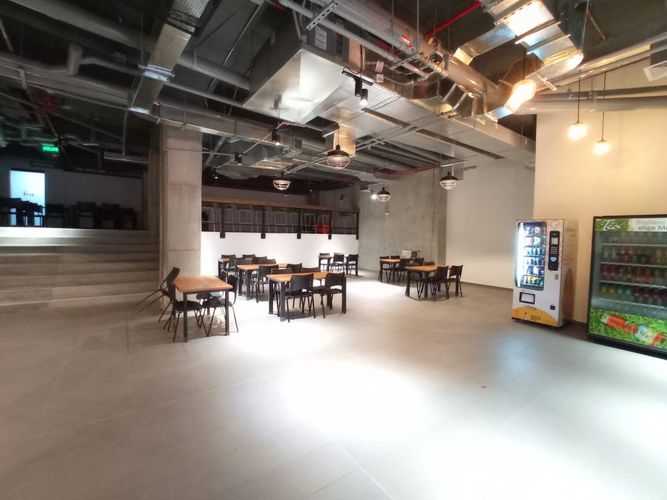 Oficina en arriendo en El Poblado, Medellín, 42 m² · foto 4 de 6