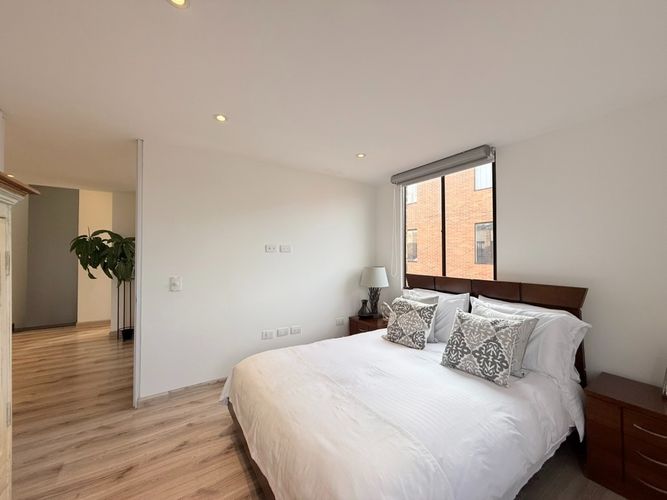 Apartamento de 3 alcobas en venta en Cedritos, Bogotá, 141 m² · foto 21 de 24