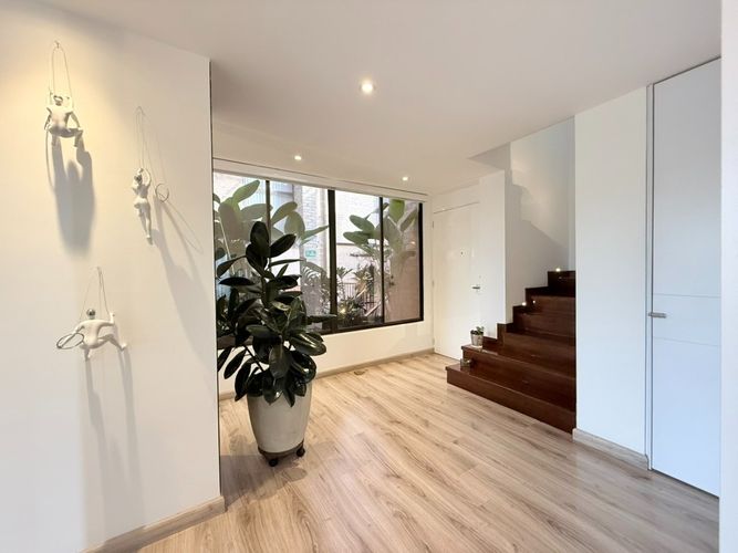 Apartamento de 3 alcobas en venta en Cedritos, Bogotá, 141 m² · foto 12 de 24