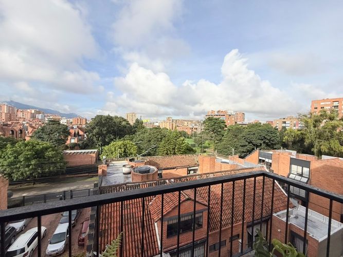 Apartamento de 3 alcobas en venta en Cedritos, Bogotá, 141 m² · foto 20 de 24