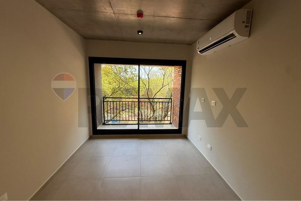Departamento en alquiler en Luque — foto 3