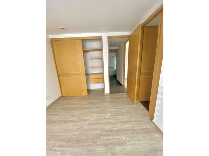 Apartamento de 3 alcobas en venta en Cañaveral, Floridablanca, 98 m² · foto 6 de 11