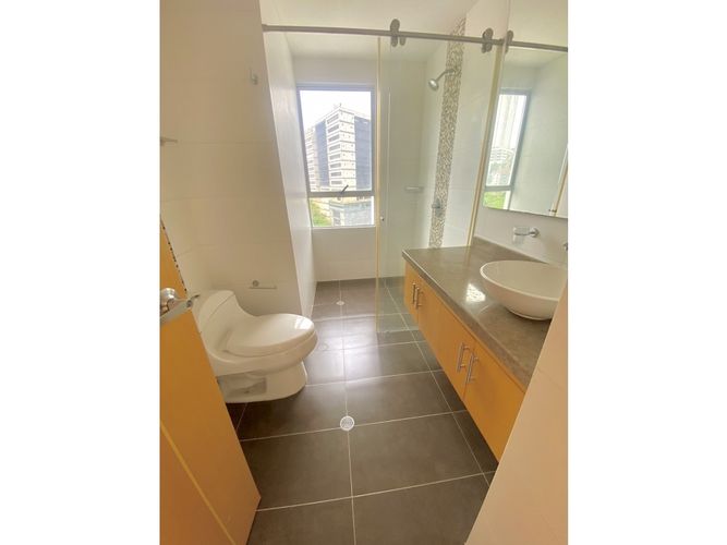 Apartamento de 3 alcobas en venta en Cañaveral, Floridablanca, 98 m² · foto 9 de 11