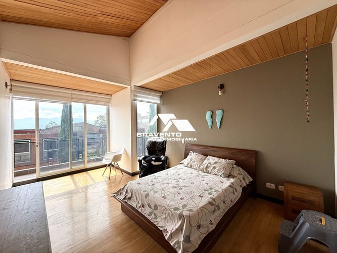 Casa de 4 alcobas en venta en Loma Del Chocho, Envigado, 345 m² · foto 10 de 24