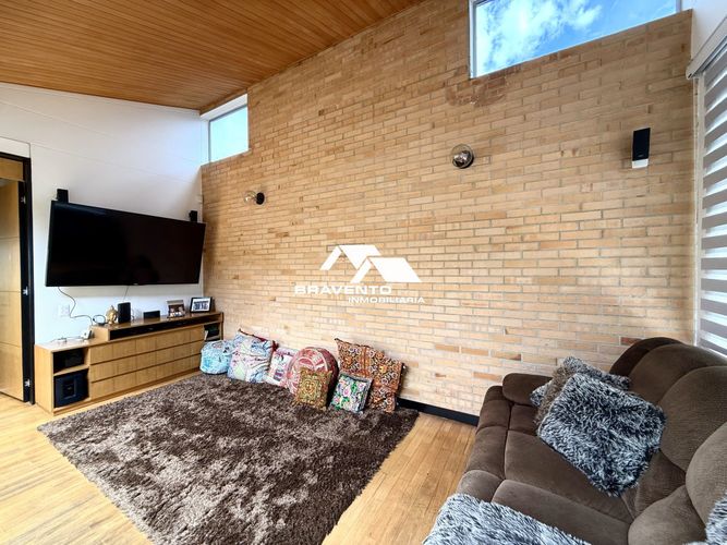 Casa de 4 alcobas en venta en Loma Del Chocho, Envigado, 345 m² · foto 15 de 24