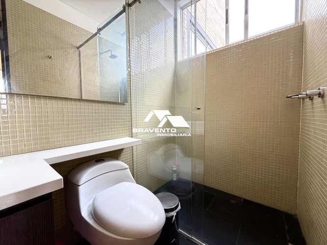 Casa de 4 alcobas en venta en Loma Del Chocho, Envigado, 345 m² · foto 16 de 24