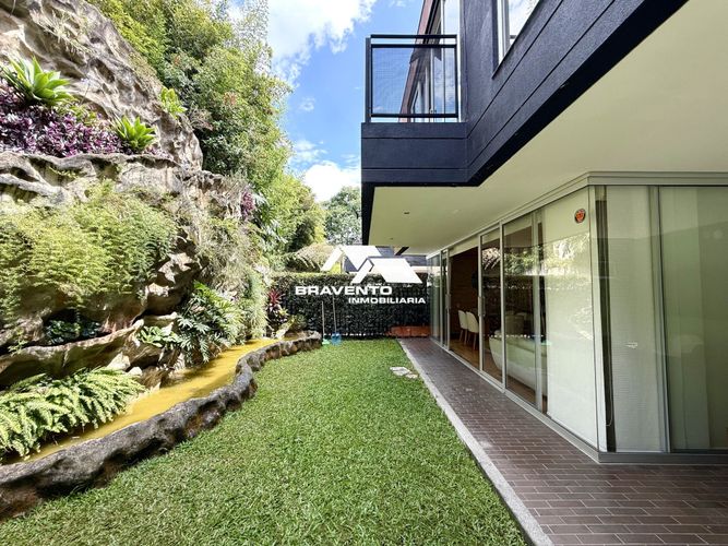 Casa de 4 alcobas en venta en Loma Del Chocho, Envigado, 345 m² · foto 23 de 24