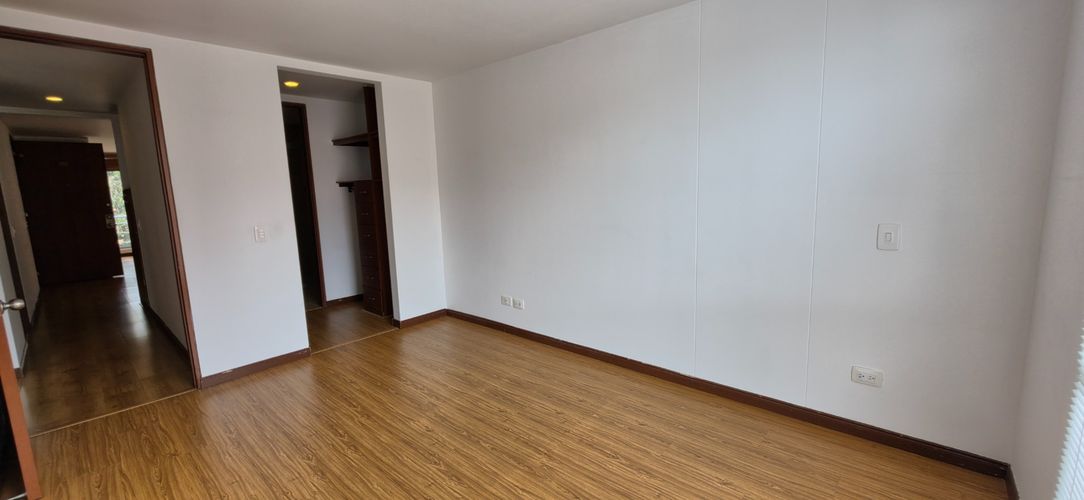 Apartamento de 2 alcobas en venta en Cedritos, Bogotá, 66 m² · foto 13 de 24