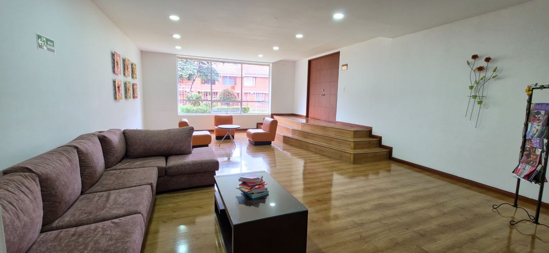 Apartamento de 2 alcobas en venta en Cedritos, Bogotá, 66 m² · foto 18 de 24