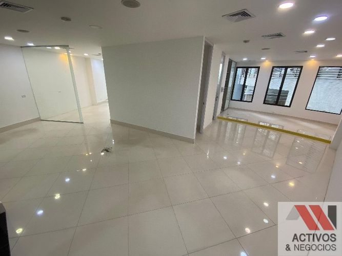 Oficina en arriendo en La Florida, Medellín, 92 m² · foto 2 de 8