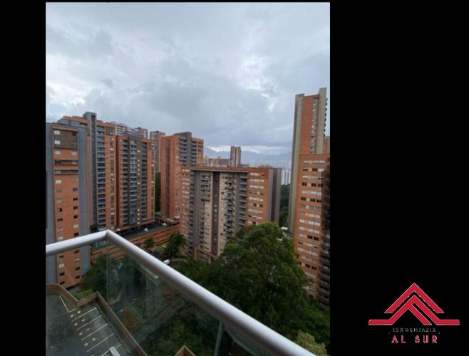 Apartamento de 3 alcobas en venta en Loma De San Jose, Sabaneta, 85 m² · foto 8 de 17