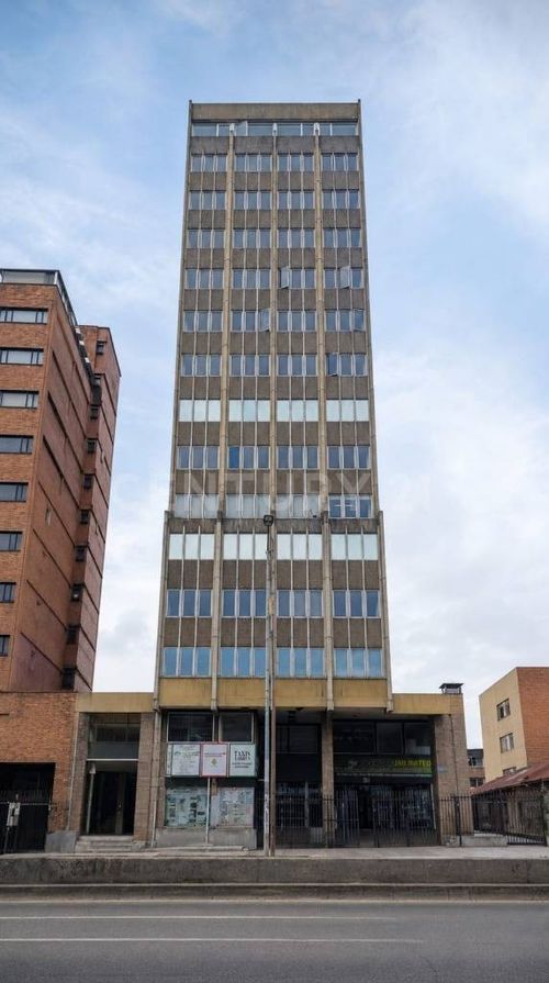 Edificio en venta en La Capuchina, Zipaquirá, 2000 m² · foto 2 de 22