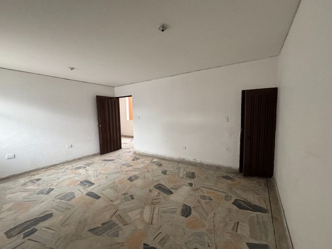 Casa de 8 alcobas en venta en Guayaquil, Cali, 310 m² · foto 8 de 24