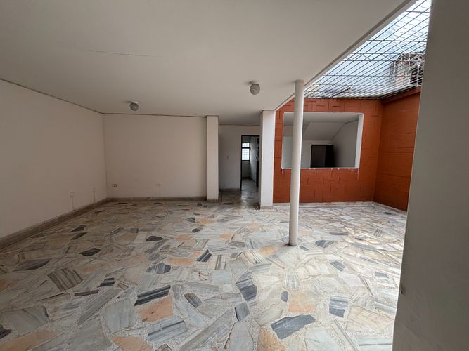 Casa de 8 alcobas en venta en Guayaquil, Cali, 310 m² · foto 10 de 24
