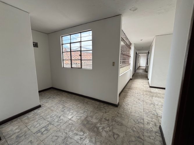 Casa de 8 alcobas en venta en Guayaquil, Cali, 310 m² · foto 18 de 24