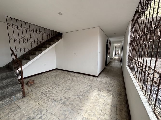 Casa de 8 alcobas en venta en Guayaquil, Cali, 310 m² · foto 23 de 24