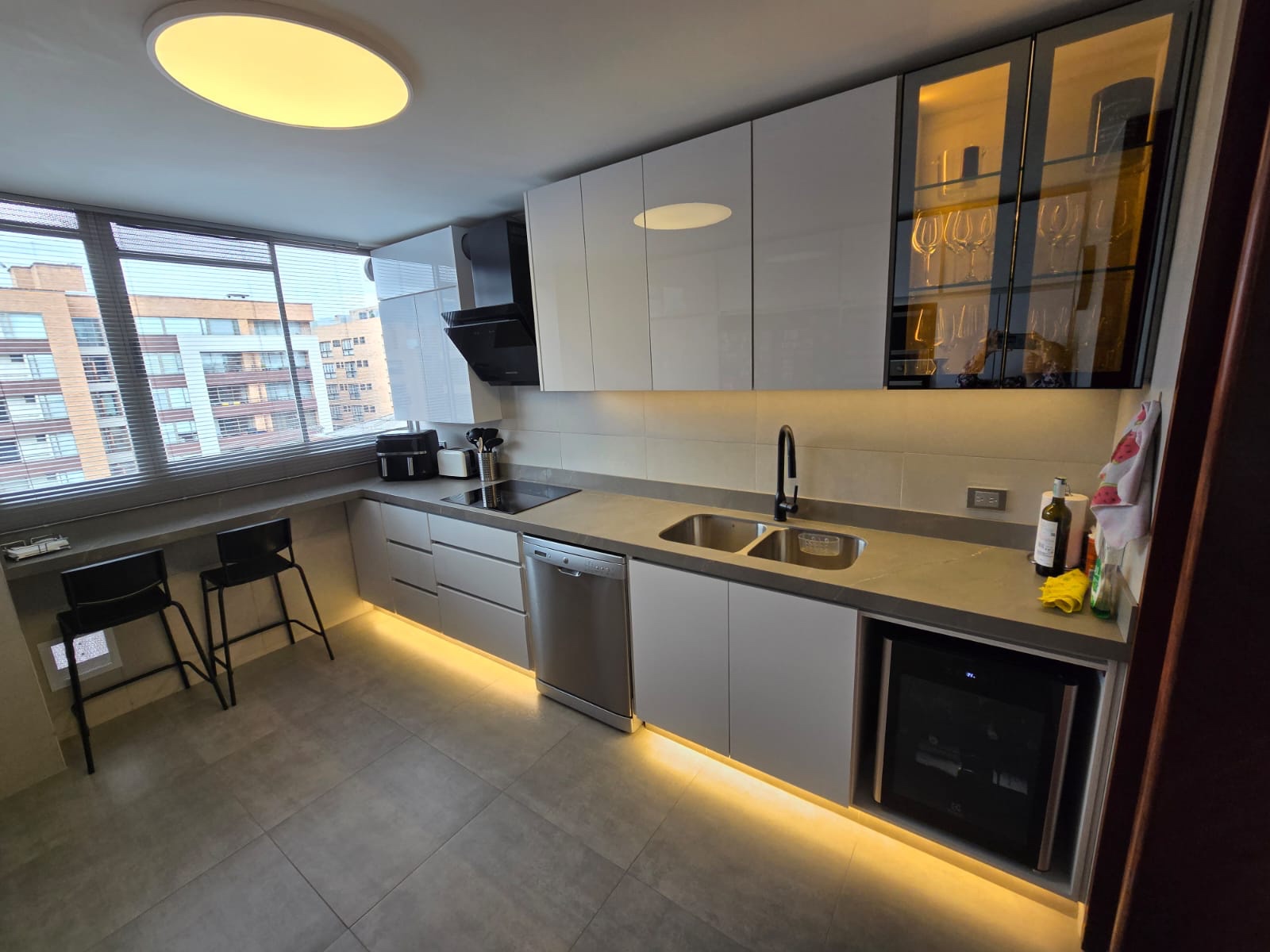 Apartamento de 2 habitaciones en venta en Chicó Navarra, Bogotá — imagen 1 de 25