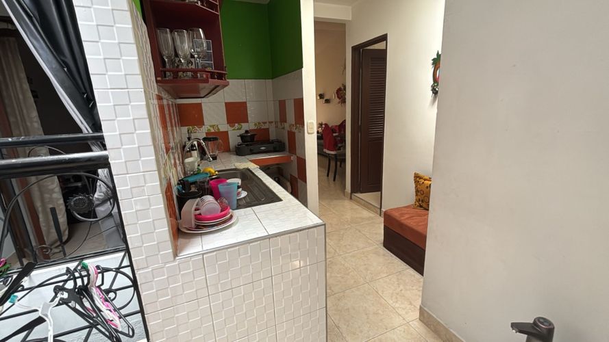 Casa de 7 alcobas en venta en Candelaria, 218 m² · foto 11 de 24